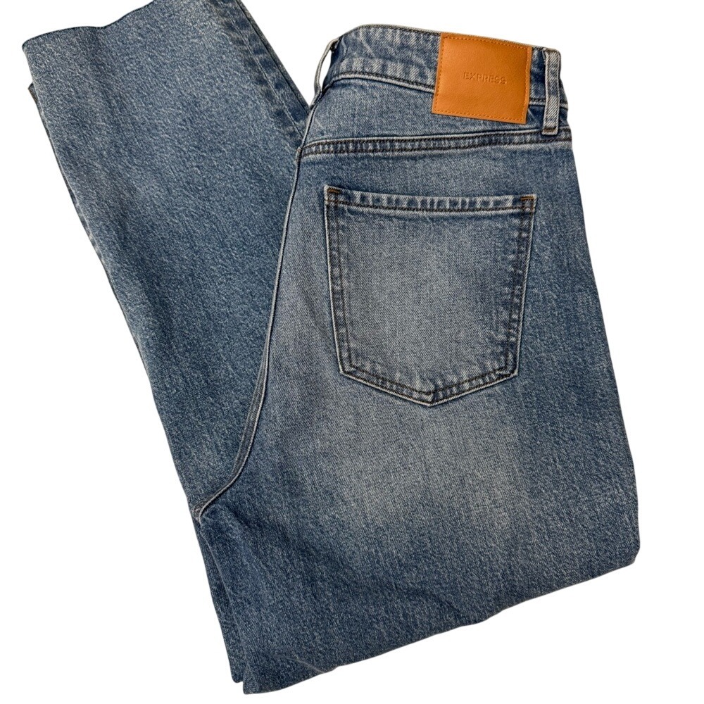 Express Women Blue Wash Denim Jeans Frayed‎ Hem Cropped Straight Leg Size 6